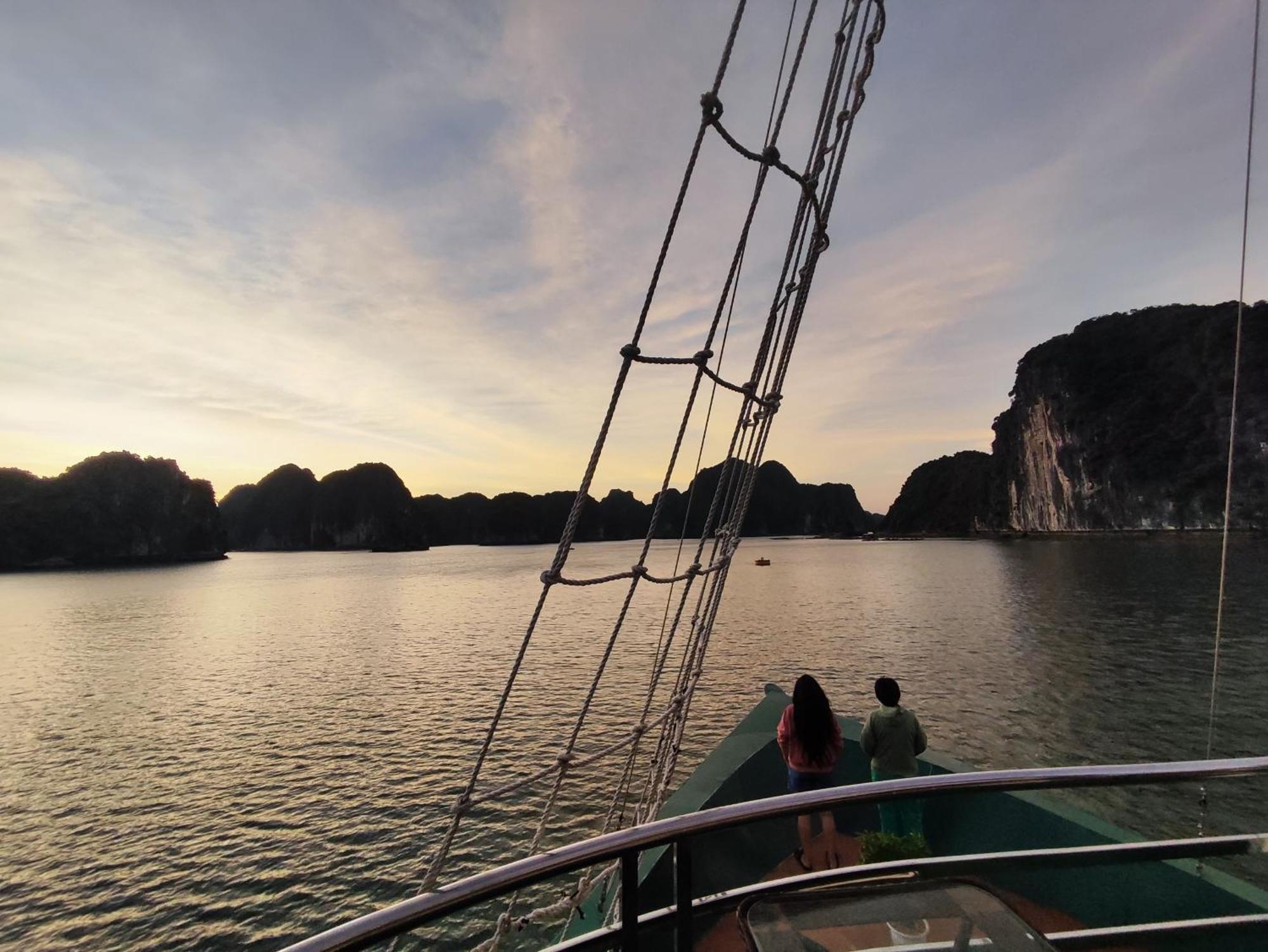 Hotel Venezia Boutique Cruises - Catba Island Chan Chau Exteriér fotografie