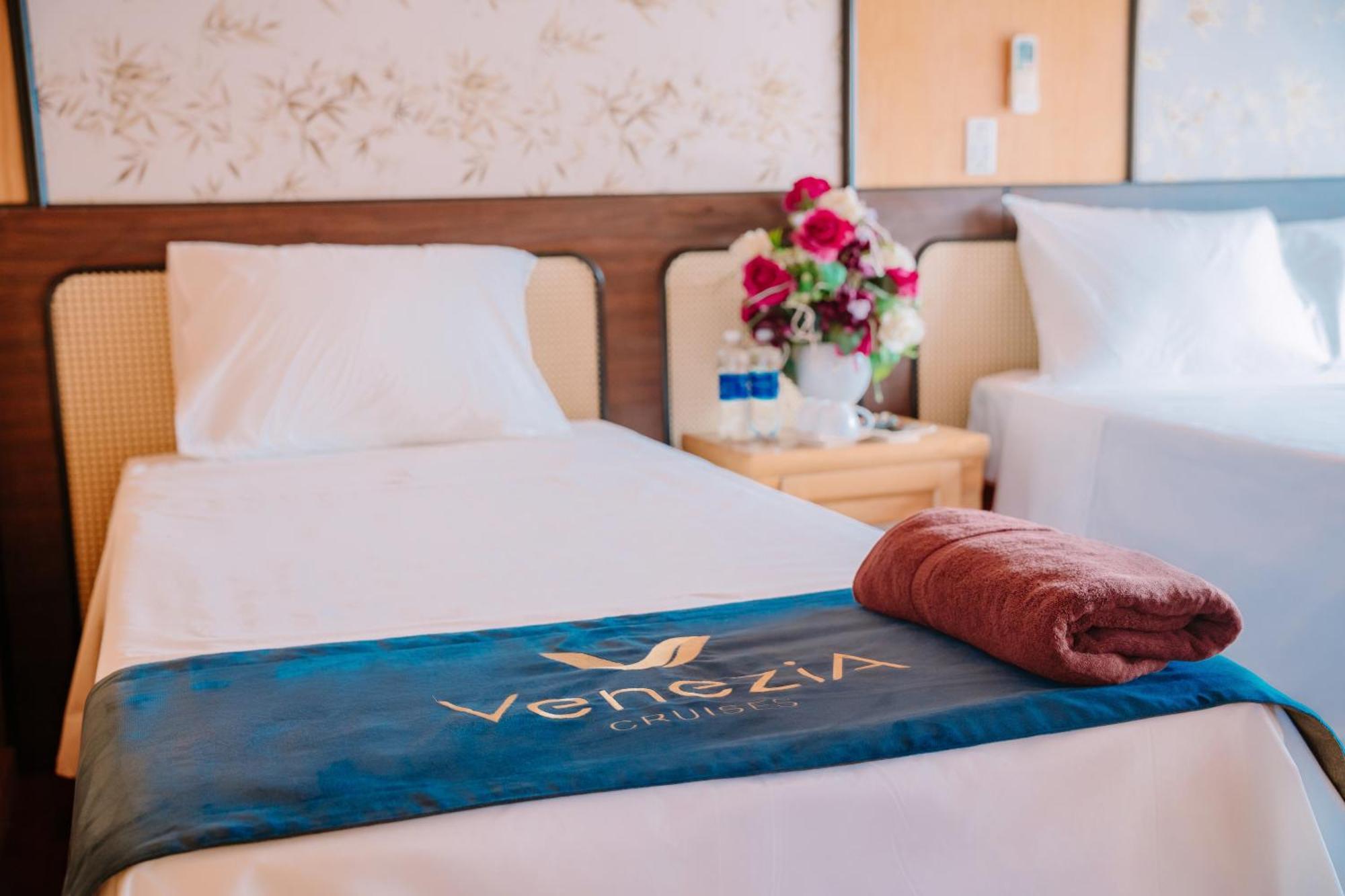 Hotel Venezia Boutique Cruises - Catba Island Chan Chau Exteriér fotografie