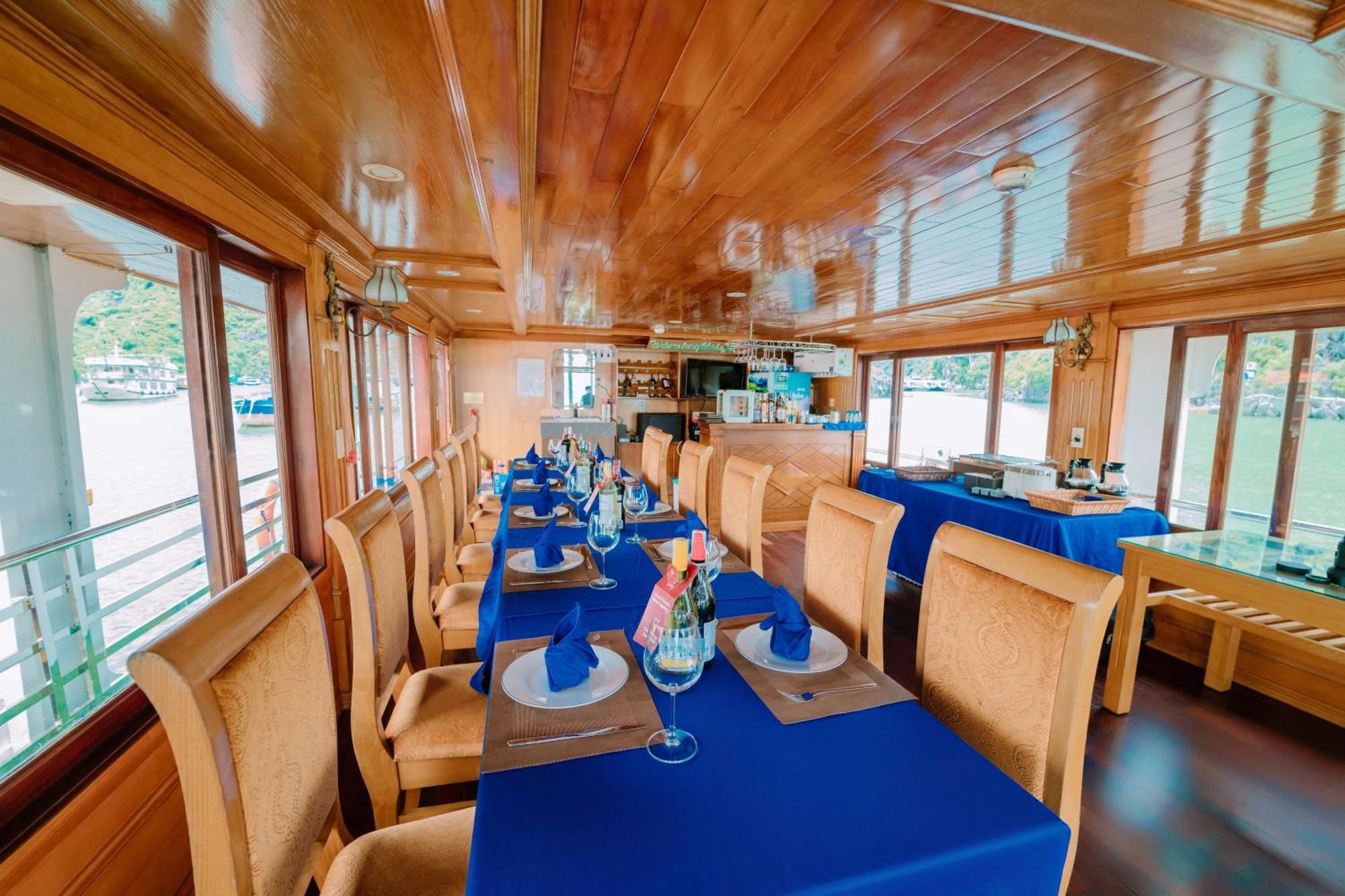 Hotel Venezia Boutique Cruises - Catba Island Chan Chau Exteriér fotografie