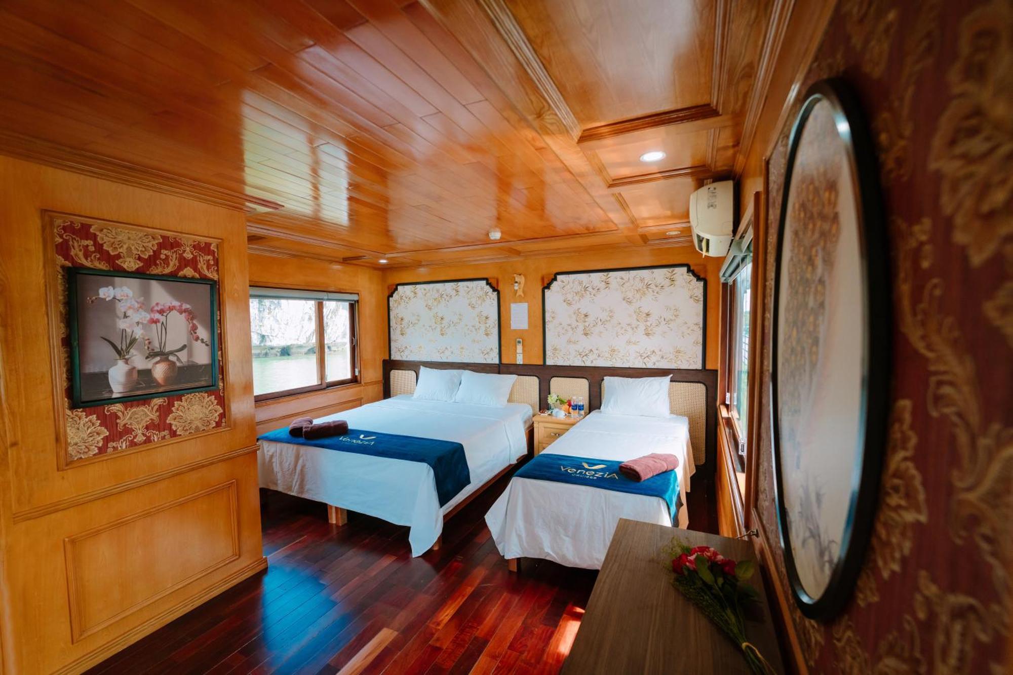 Hotel Venezia Boutique Cruises - Catba Island Chan Chau Exteriér fotografie