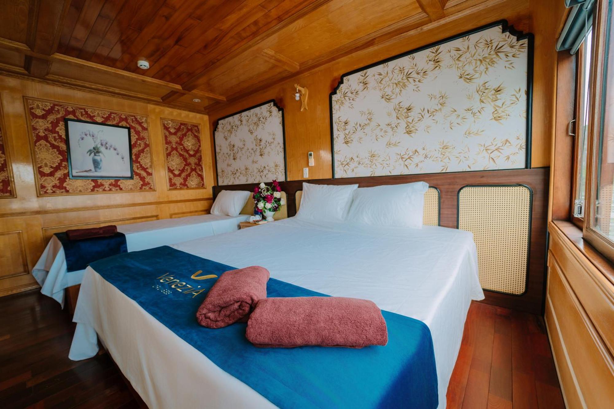 Hotel Venezia Boutique Cruises - Catba Island Chan Chau Exteriér fotografie