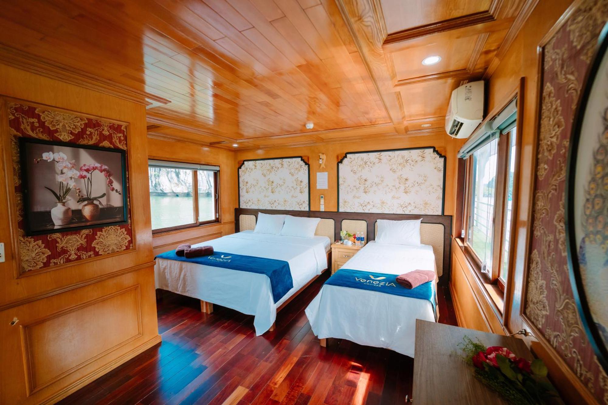 Hotel Venezia Boutique Cruises - Catba Island Chan Chau Exteriér fotografie