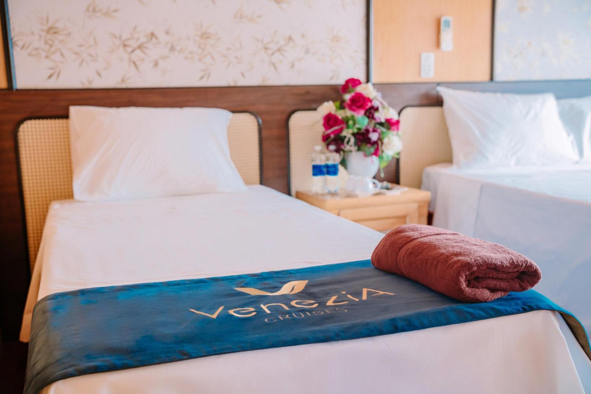 Hotel Venezia Boutique Cruises - Catba Island Chan Chau Exteriér fotografie